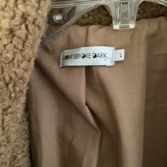 Urban Outfitters Light Before Dark Teddy Coat.  Camel, oversized, - Picture 4 of 4